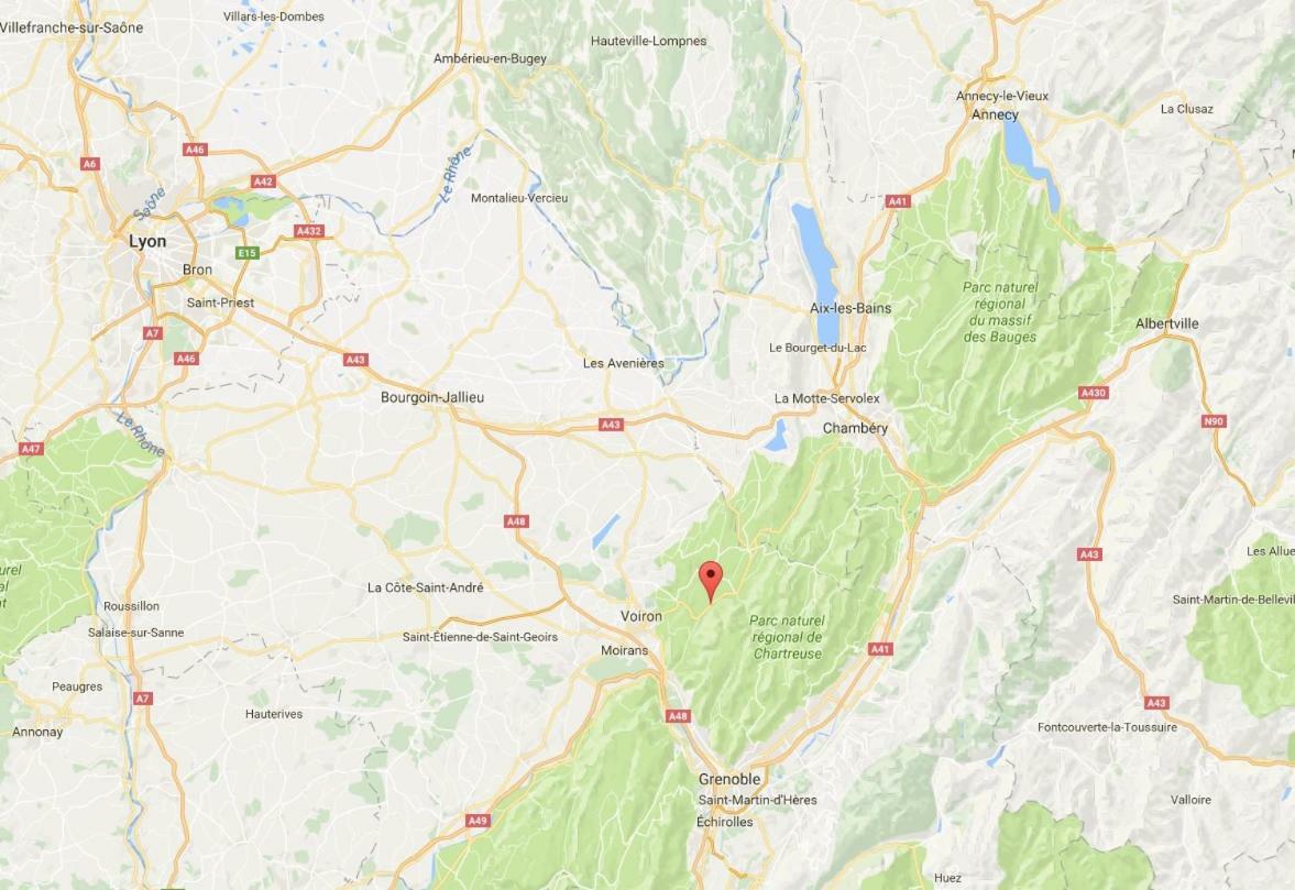 Vue Sur Les Montagnes Dans Maison Au Calme Saint-Joseph-de-Riviere Екстер'єр фото